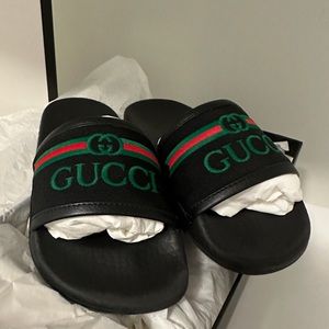 Gucci Little Kids Slides Unisex Size 28 (US SIZE 11 Toddler) NEW with box.